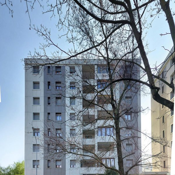 Reggio Emilia - Architettonica residenziale - facciata palazzo